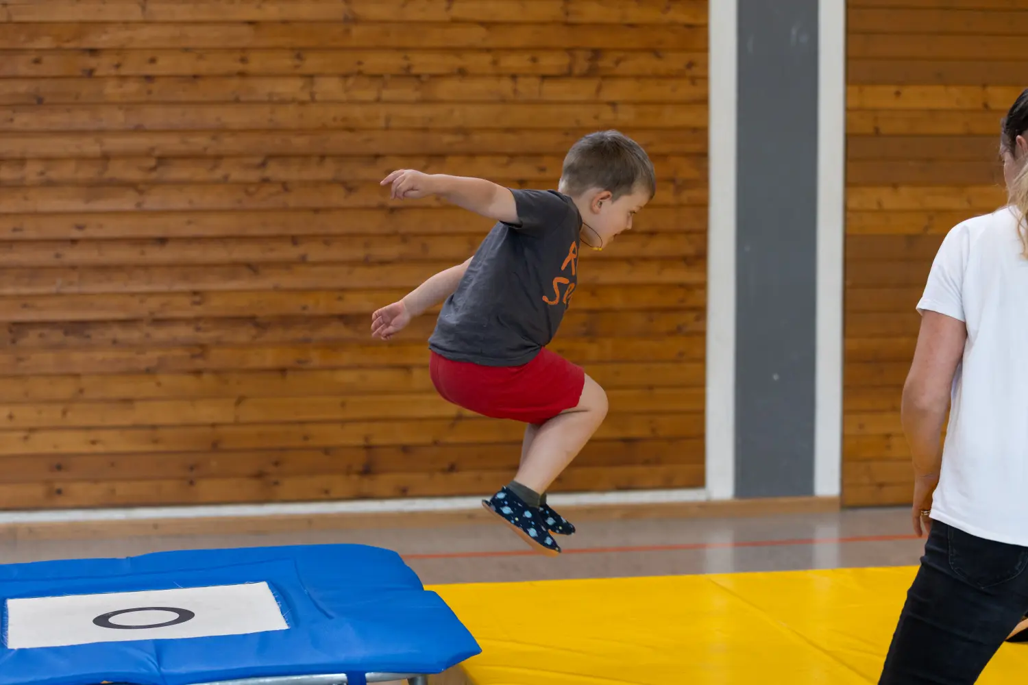 Kinder machen Gymnastik von VfR Umkirch 1923 e.V.